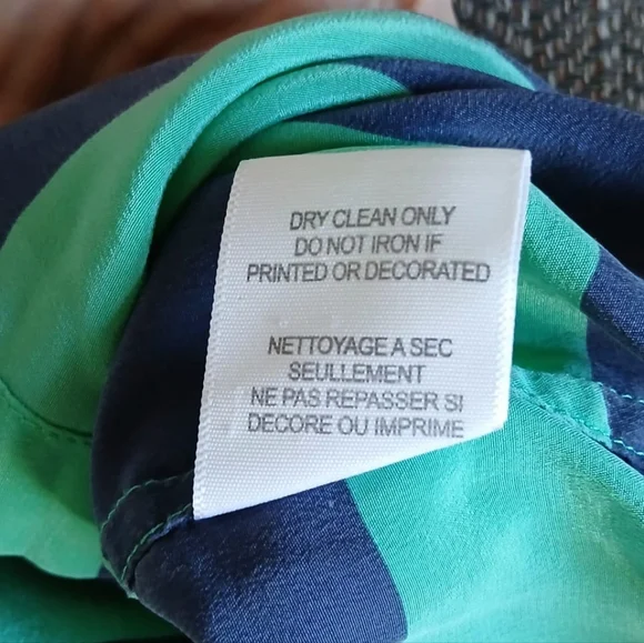 Equipment Femme Cabana Silk Long Sleeve Striped Button down Shirt Size M - Picture 10 of 11